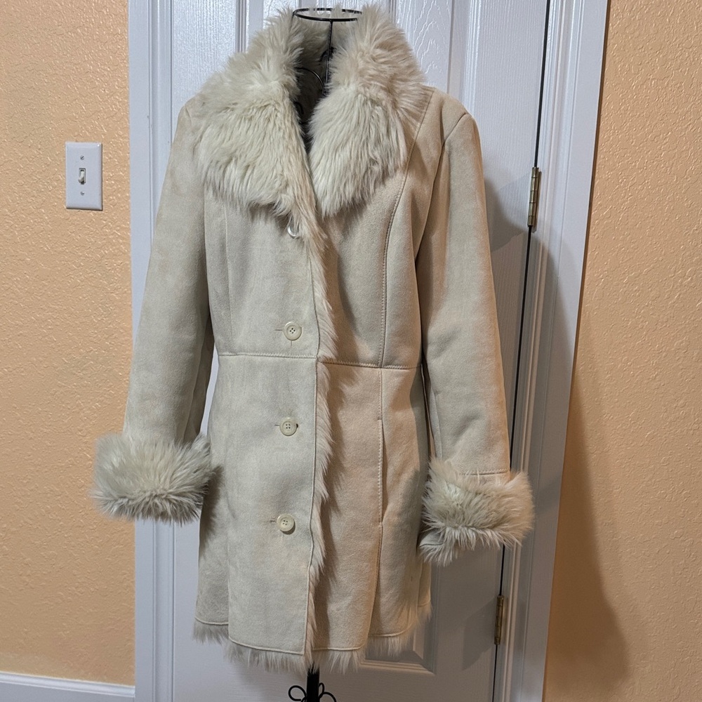 Women's Cream Faux Fur Trim Coat